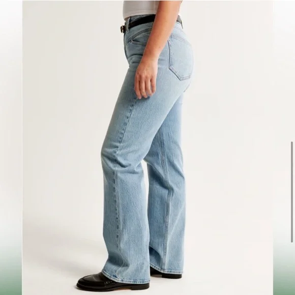 NWT Abercrombie Fitch The 90s High Rise Relaxed Jean Medium With Front Yoke 34 S - Picture 5 of 16